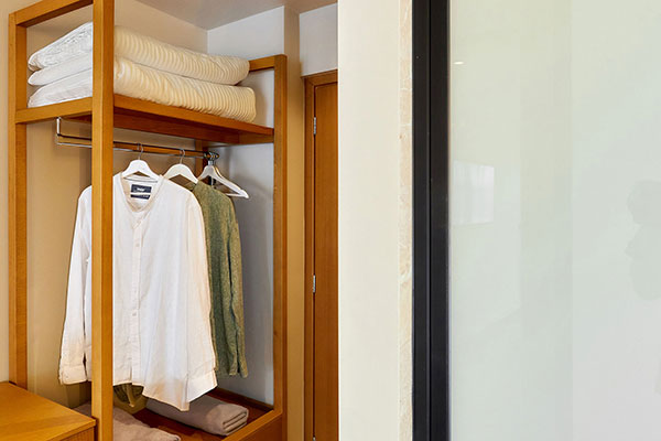 Enorme Epavli Urban Living