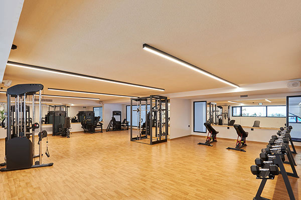 Enorme Epavli Urban Living Gym