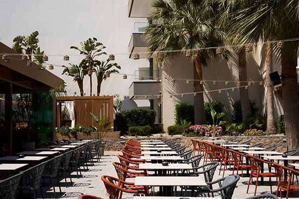 Enorme Infinity Beach