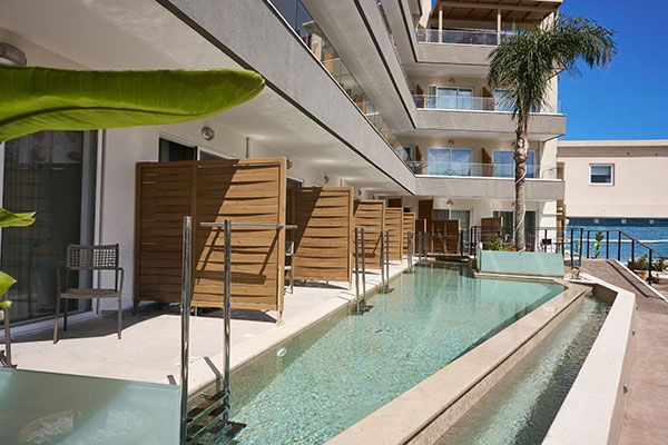 Enorme Infinity Beach